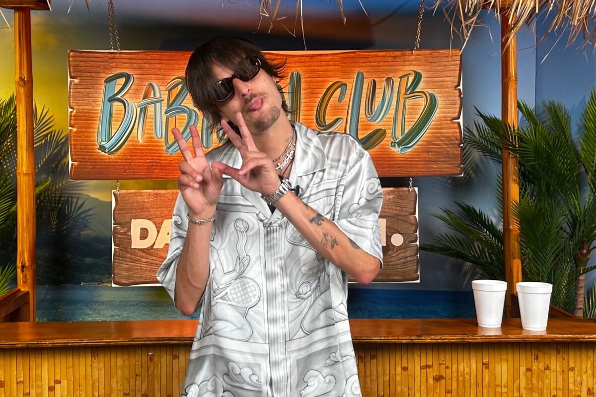 Danny Ocean abre la puerta del Babylon Club para “apagar el ruido” que afecta el mundo