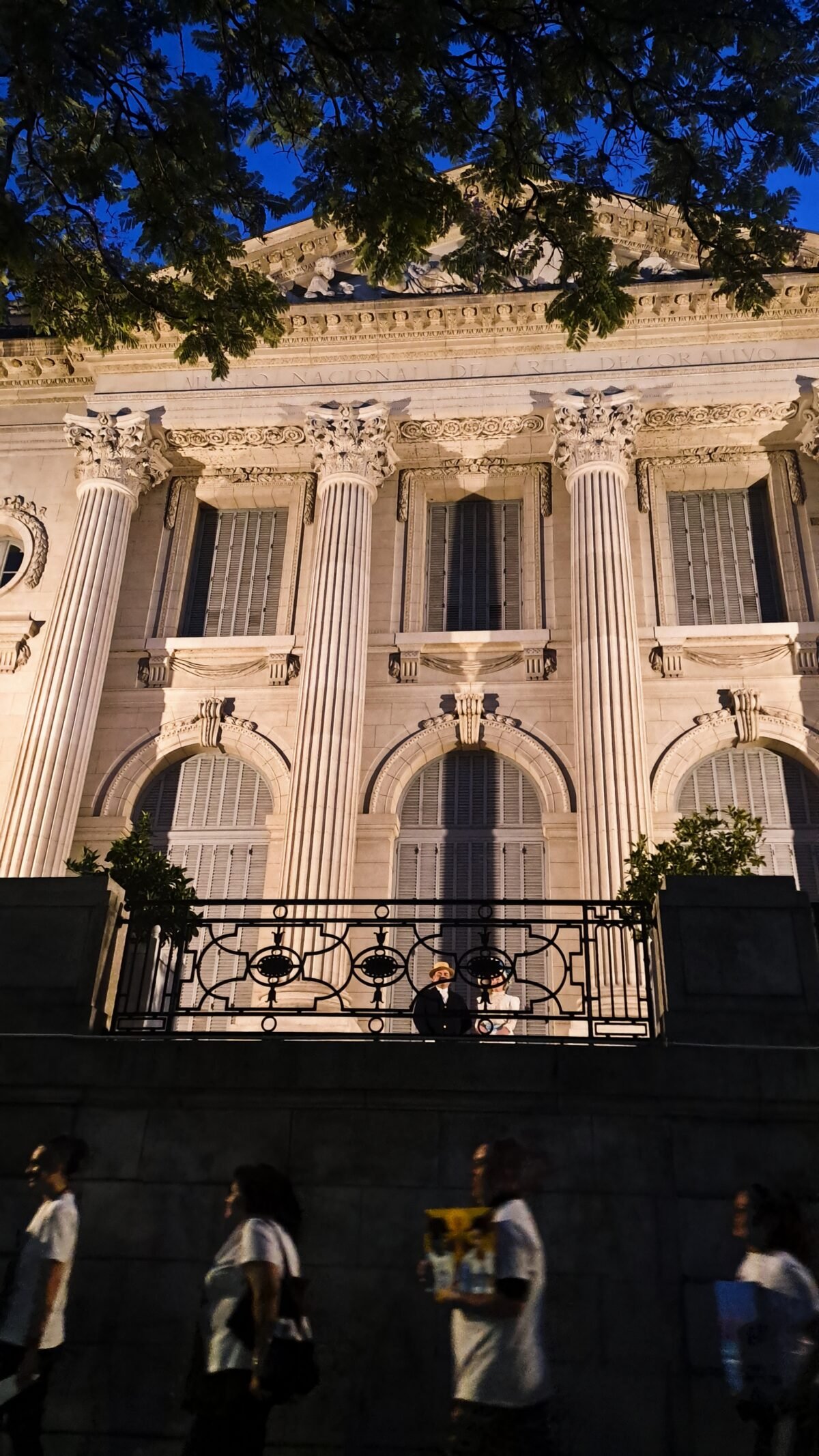 “Arte en el pecho”, la iniciativa venezolana que irrumpió en la Noche de los Museos de Buenos Aires